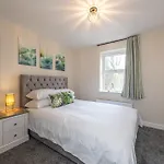 Ascot Grange & Hotel