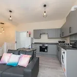 Ascot Grange & Leeds (West Yorkshire)