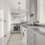 Ascot Grange & Leeds (West Yorkshire)