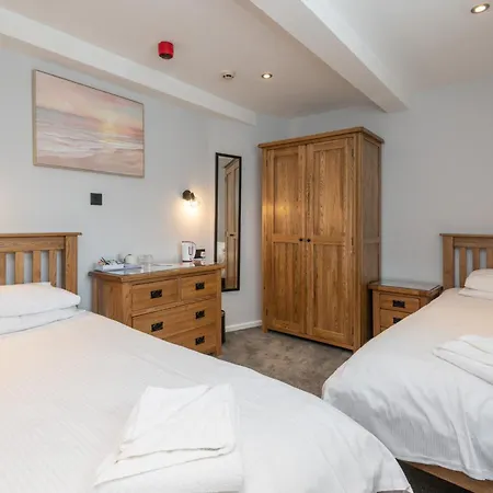 Ascot Grange - Voujon Resturant 3* Leeds (West Yorkshire)