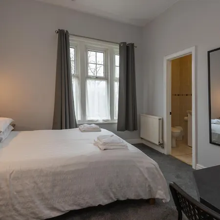 Ascot Grange - Voujon Resturant 3* Leeds (West Yorkshire)