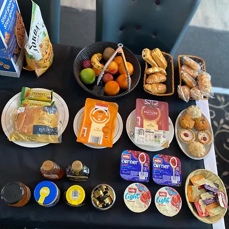 Готель Ascot Grange - Voujon Resturant