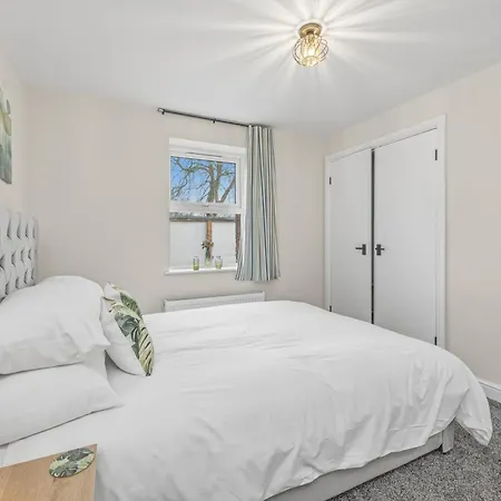 Ascot Grange & Hotel 3*