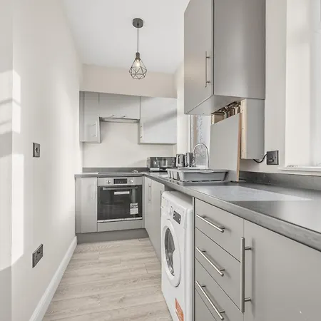 Ascot Grange & Leeds (West Yorkshire)