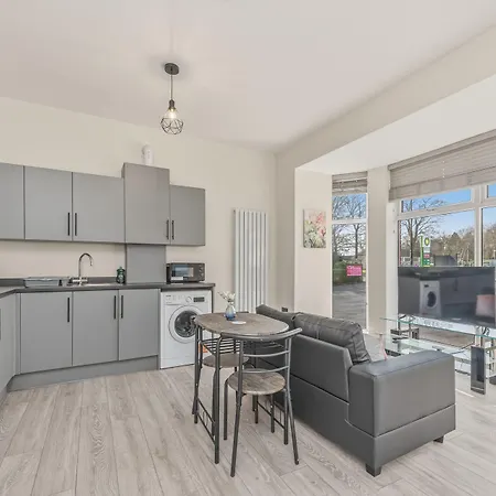 Ascot Grange & Leeds (West Yorkshire)