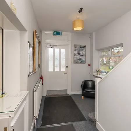 Ascot Grange & 3* Leeds (West Yorkshire)