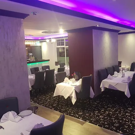 Ascot Grange - Voujon Resturant 3* Leeds (West Yorkshire)