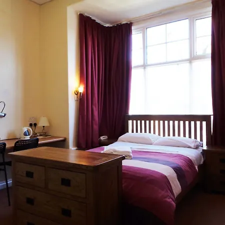 Ascot Grange - Voujon Resturant 3* Leeds (West Yorkshire)