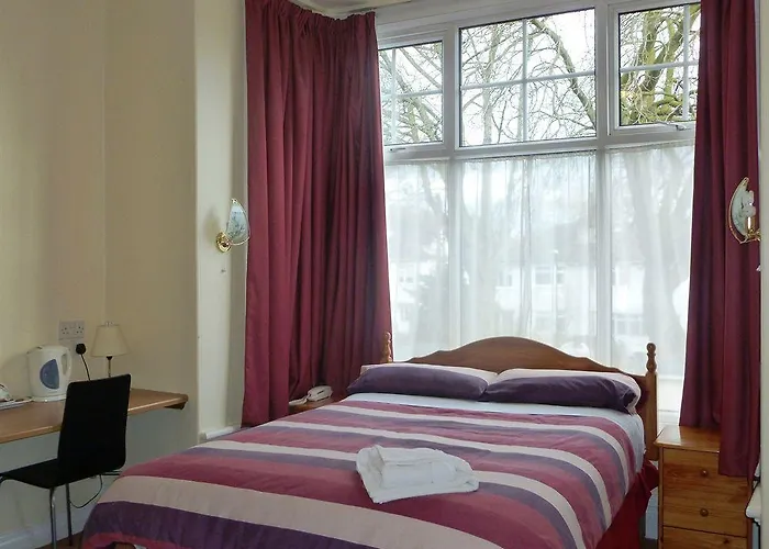 Ascot Grange - Voujon Resturant Готель