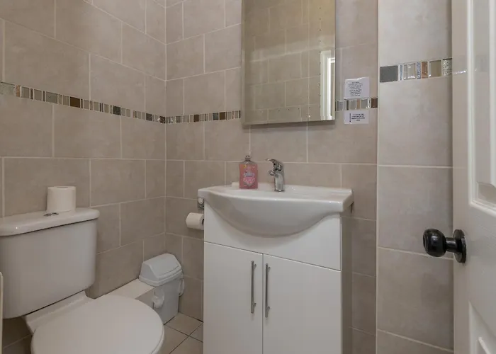 Ascot Grange - Voujon Resturant 3*