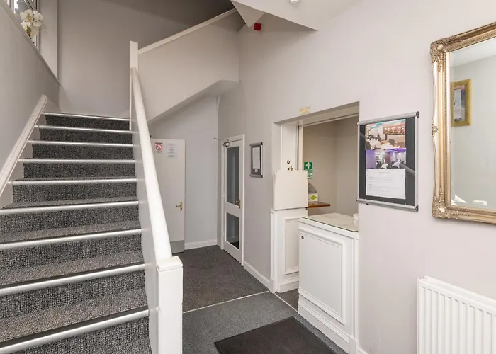 Ascot Grange - Voujon Resturant 3* Leeds (West Yorkshire)