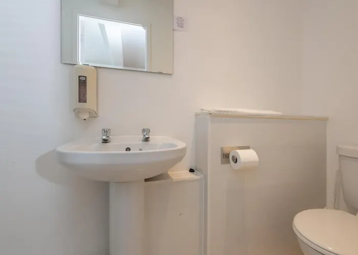 Ascot Grange - Voujon Resturant 3*