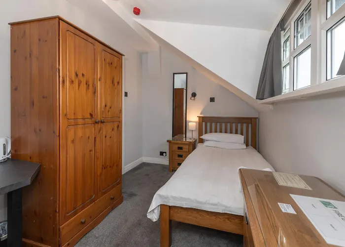 Hotell Ascot Grange - Voujon Resturant 3*