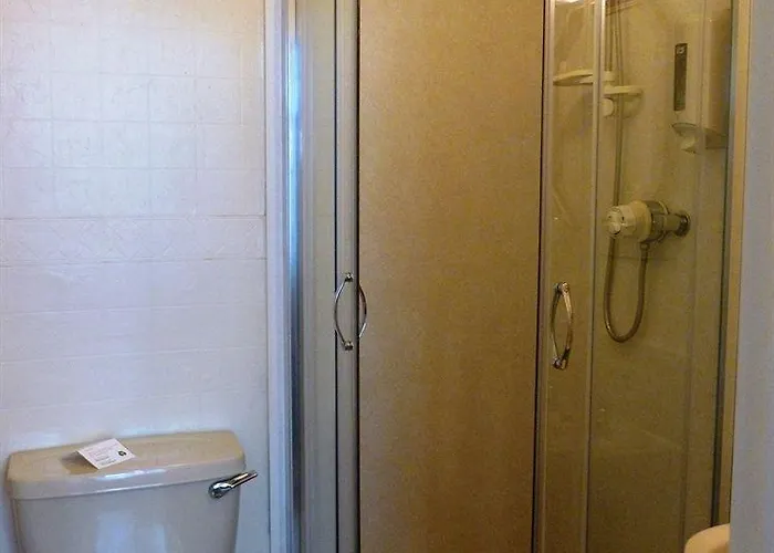 Готель Ascot Grange - Voujon Resturant 3*