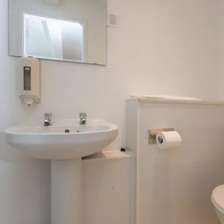 Ascot Grange - Voujon Resturant 3*