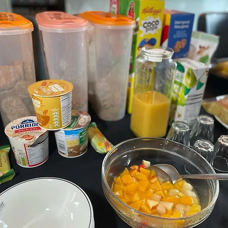 Ascot Grange - Voujon Resturant Szálloda