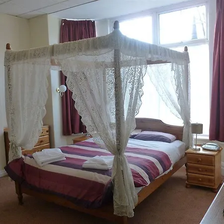 Ascot Grange - Voujon Resturant Leeds