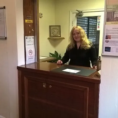 Ascot Grange - Voujon Resturant Szálloda 3*