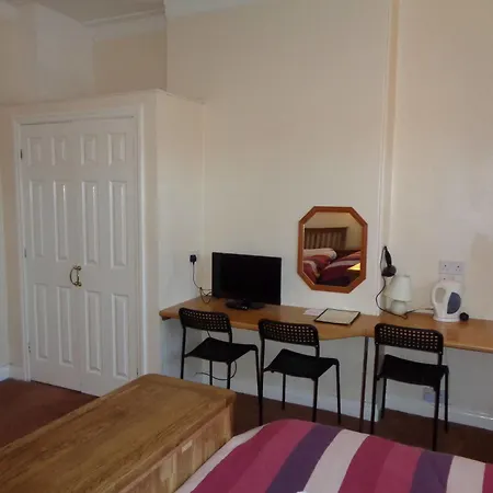 Ascot Grange - Voujon Resturant Szálloda