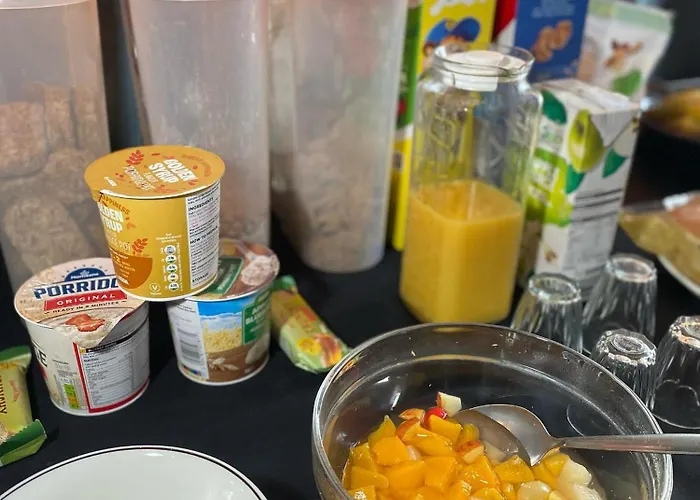 Ascot Grange - Voujon Resturant 호텔