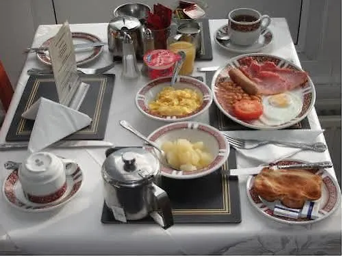 Ascot Grange - Voujon Resturant 호텔 3*