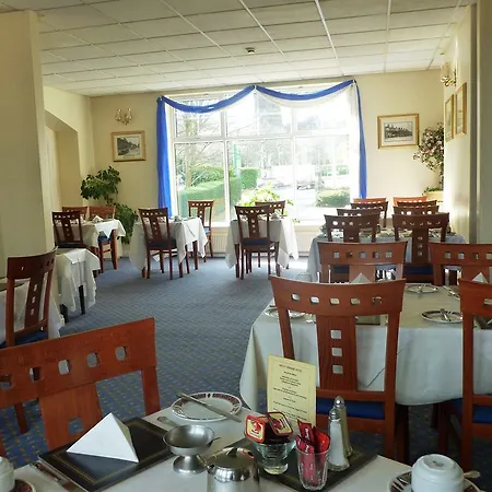 Ascot Grange - Voujon Resturant Otel 3*